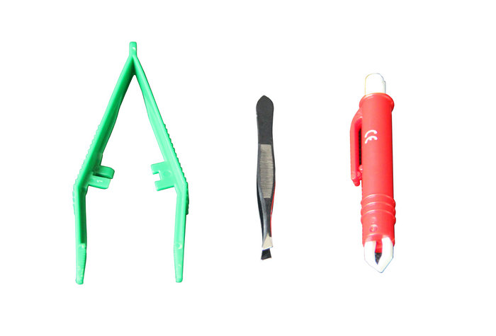 Tweezers